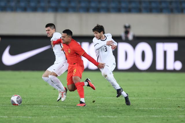 开云官方网站-李可连续四场热身赛首发：我想尽全力为国家队出战